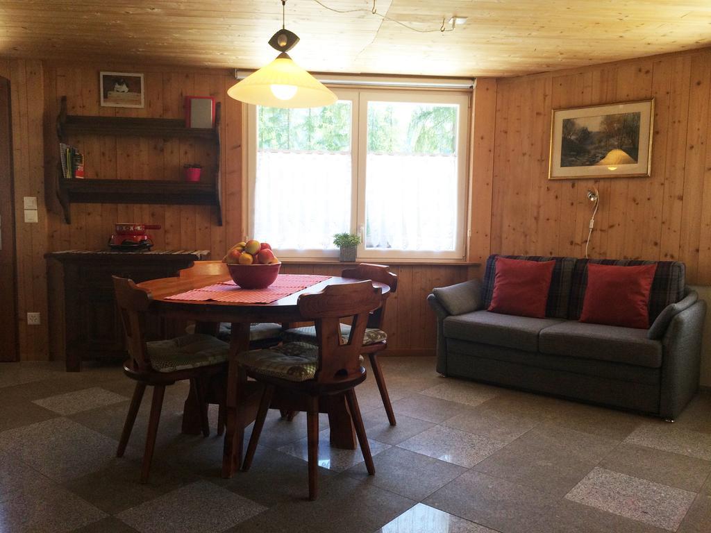 Bnb Guesthouse Lusi Frauenkirch Dış mekan fotoğraf