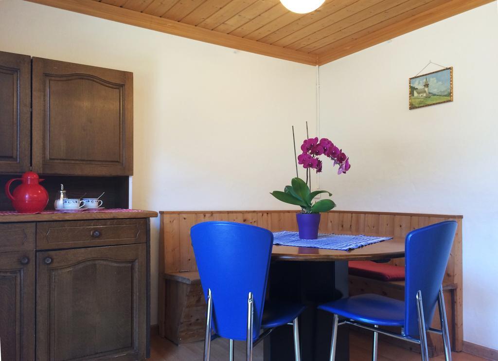 Bnb Guesthouse Lusi Frauenkirch Dış mekan fotoğraf