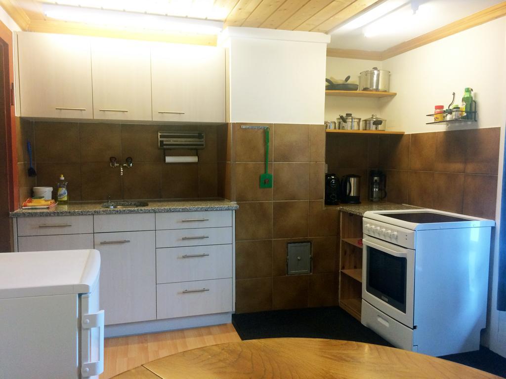 Bnb Guesthouse Lusi Frauenkirch Dış mekan fotoğraf