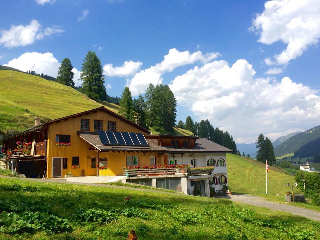 Bnb Guesthouse Lusi Frauenkirch Dış mekan fotoğraf