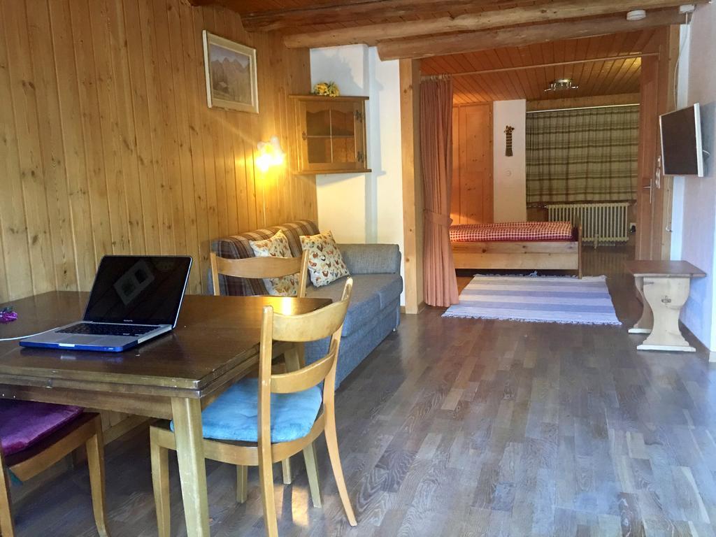 Bnb Guesthouse Lusi Frauenkirch Dış mekan fotoğraf